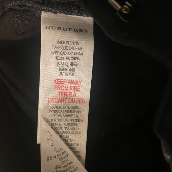 Black Burberry boys straight skinny jeans NWT size 8 Yr (98)